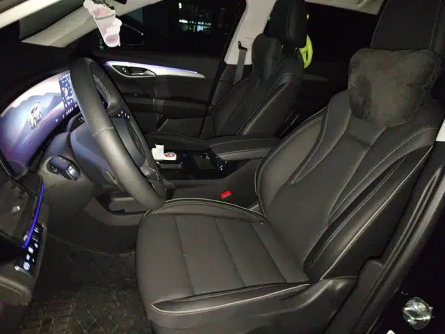 Buick Envision Plus — Фото автомобиля 16