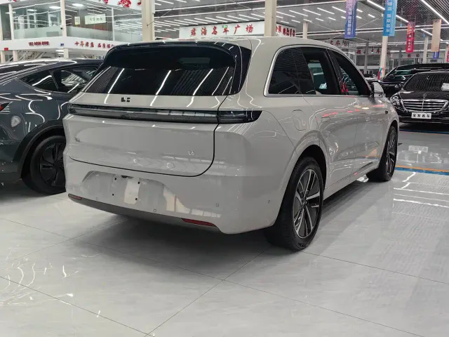 Li Auto L6 — Фото автомобиля 4