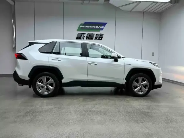 Toyota RAV4 Rongfang 2022 Hybrid 2.5L E-CVT 2WD Elite Edition — Фото автомобиля 11
