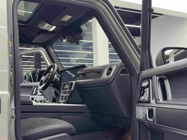 Mercedes-Benz G-Class — Фото автомобиля 10