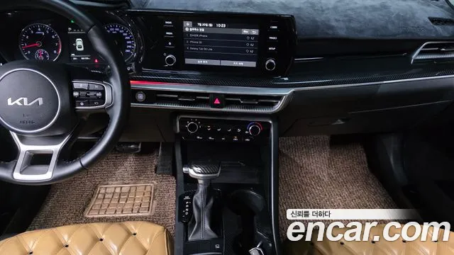 Kia K5 K5 3 поколение 2.0 LPI(Для проката) — Фото автомобиля 14