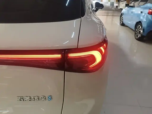Wuling Bingo S — Фото автомобиля 7