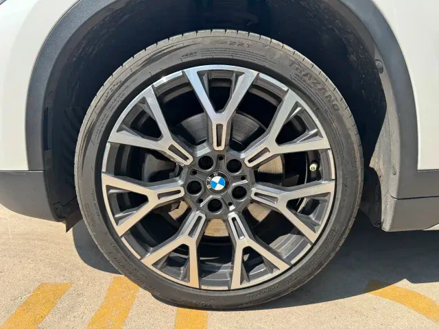 BMW X1 — Фото автомобиля 12