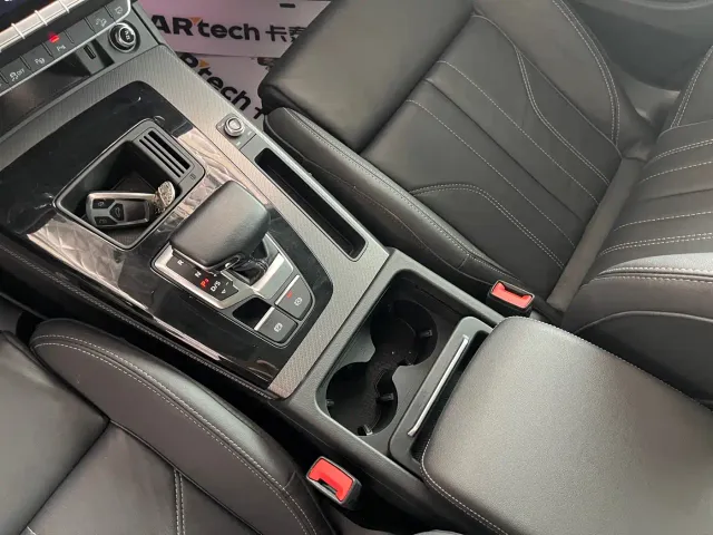 Audi Q5L — Фото автомобиля 11
