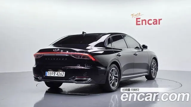 Hyundai Grandeur Новый Grandeur IG — Фото автомобиля 2