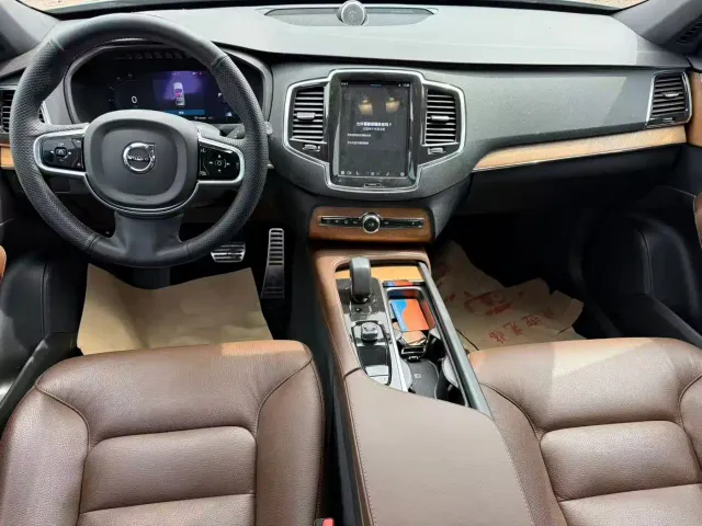 Volvo Volvo XC90 2023 B6 Smart Comfort Luxury Edition 7-Seater — Фото автомобиля 8