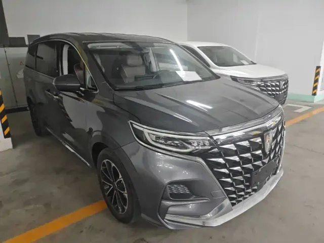 Roewe iMAX8 — Фото автомобиля 3