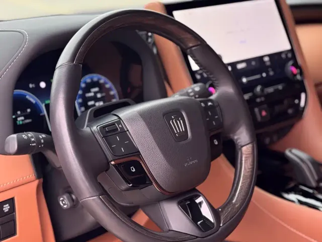 Toyota Vellfire — Фото автомобиля 7