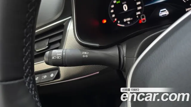 Renault Korea XM3 — Фото автомобиля 17