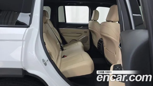 Jeep Cherokee Grand Cherokee(WL) 3.6 Limited — Фото автомобиля 12