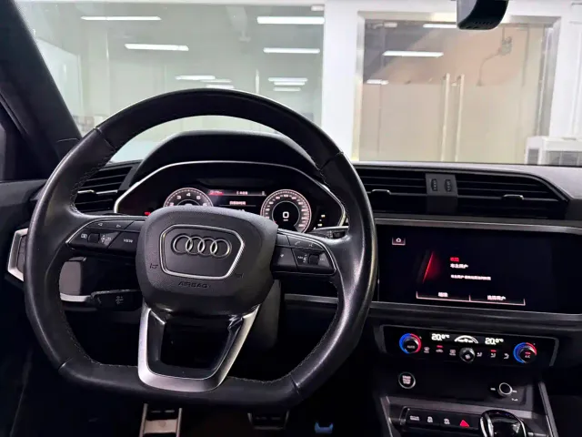 Audi Q3 — Фото автомобиля 18