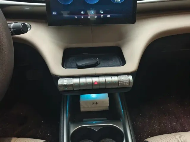 BYD Dolphin — Фото автомобиля 6