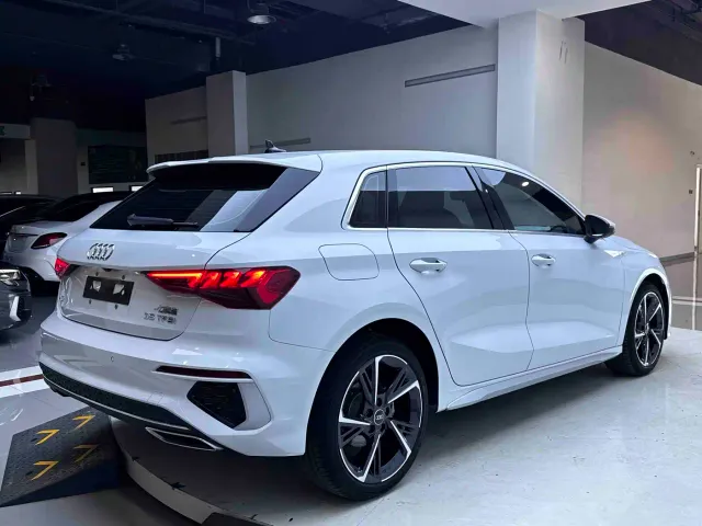 Audi A3 — Фото автомобиля 5