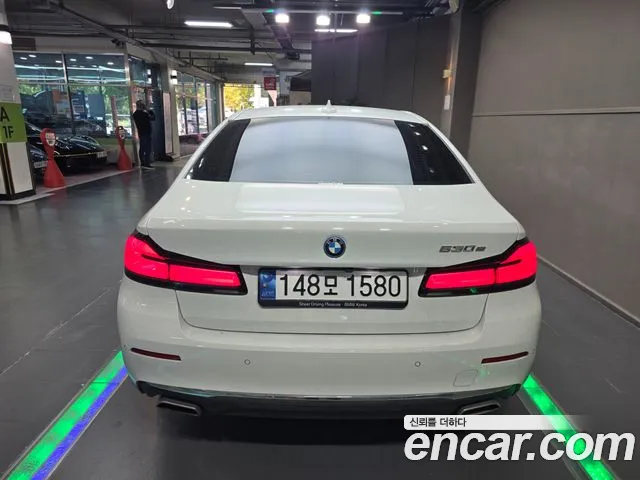 BMW 5 Series G30 — Фото автомобиля 4