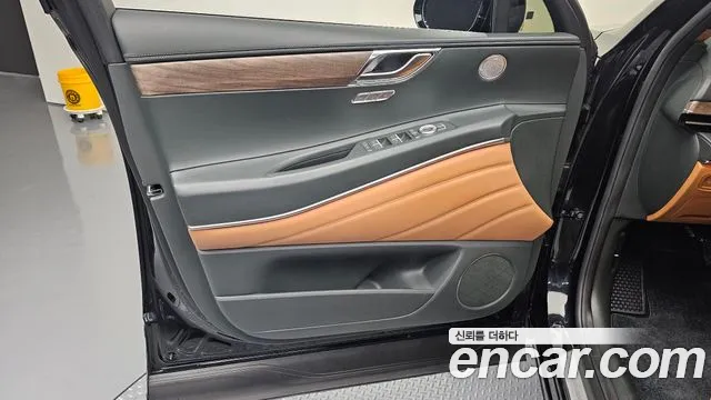 Genesis GV80 2.5T Бензин AWD — Фото автомобиля 23