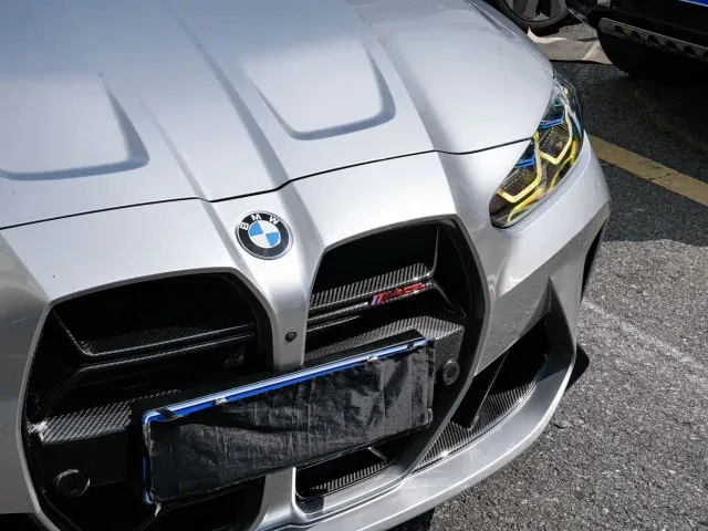 BMW M4 — Фото автомобиля 3