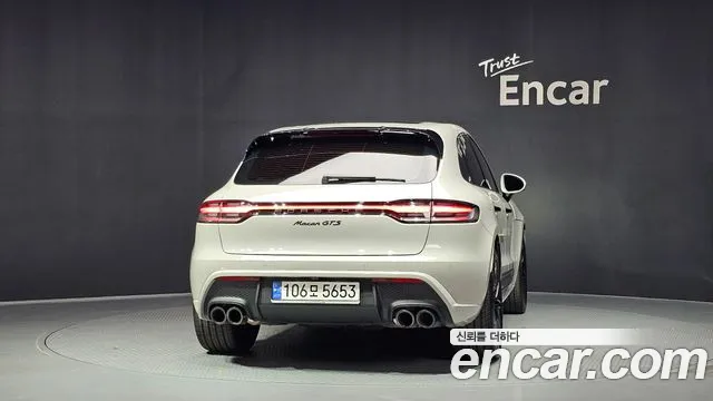 Porsche Macan — Фото автомобиля 4
