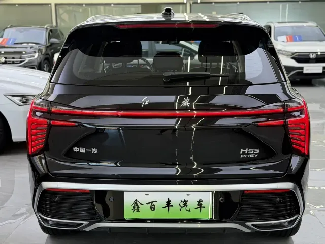 Hongqi HS3 PHEV — Фото автомобиля 9