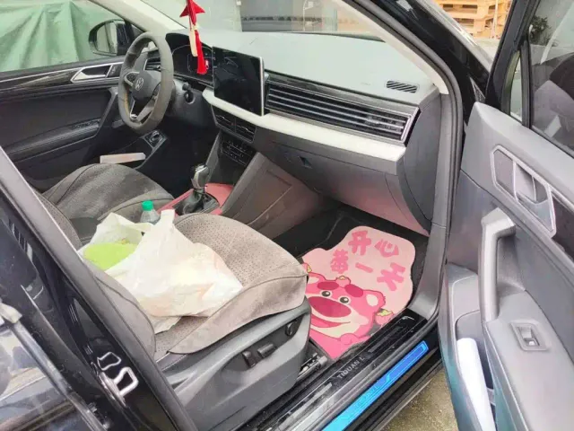 Volkswagen Tiguan L — Фото автомобиля 13