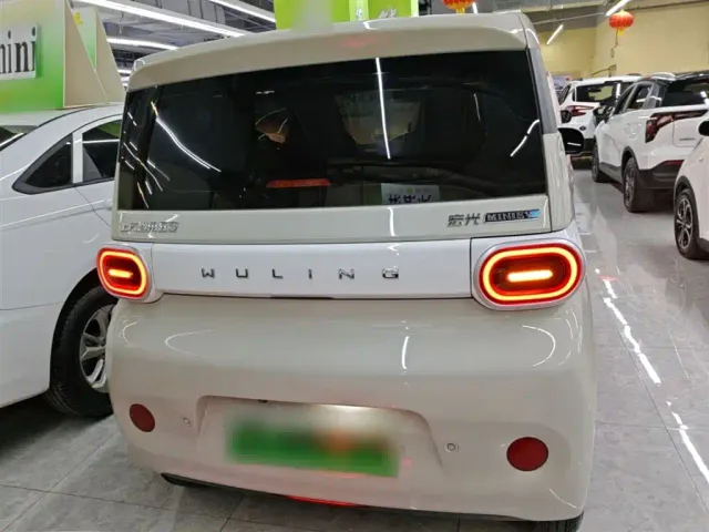 Wuling Hongguang Mini EV — Фото автомобиля 5