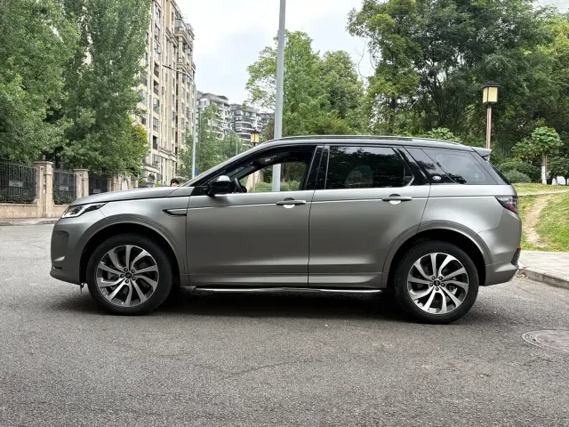Land Rover Discovery Sport — Фото автомобиля 17