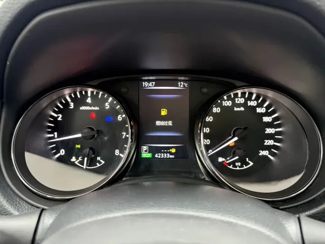 Nissan X-Trail — Фото автомобиля 8