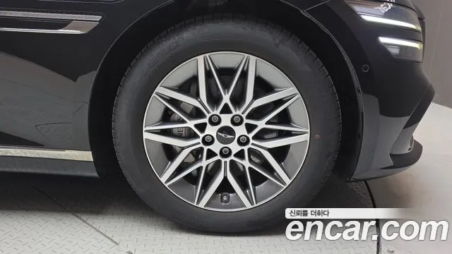 Genesis G80 RG3 — Фото автомобиля 6