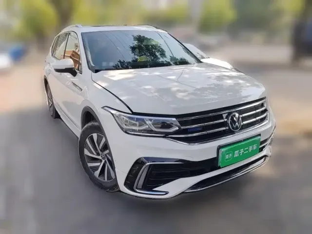 Volkswagen Tiguan L PHEV — Фото автомобиля 3