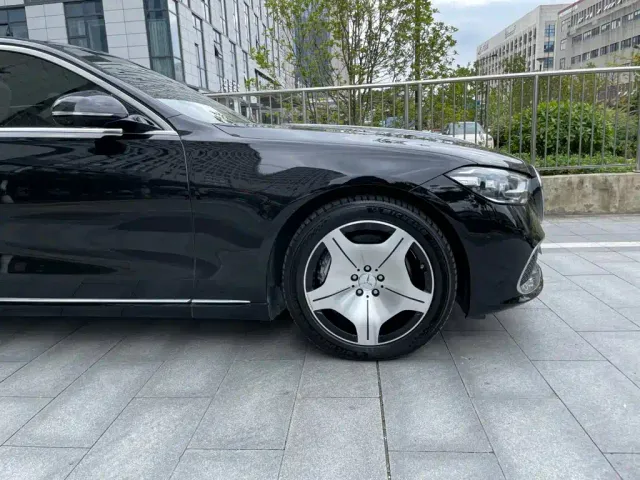Mercedes-Benz Maybach S-Class — Фото автомобиля 24