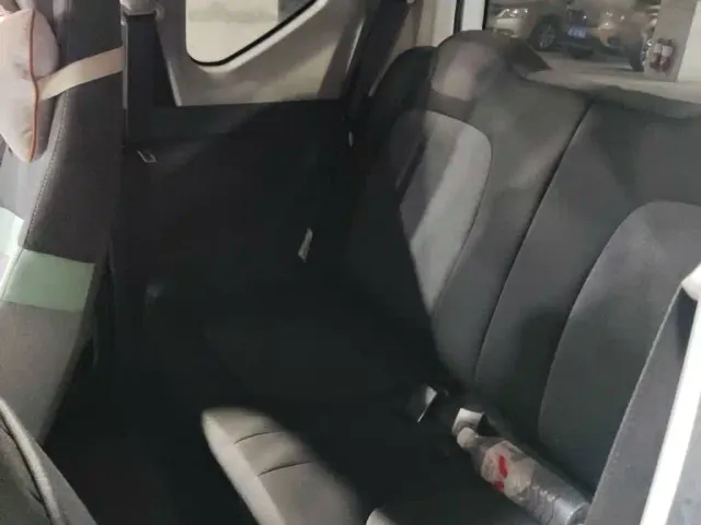 Wuling Hongguang Mini EV — Фото автомобиля 8