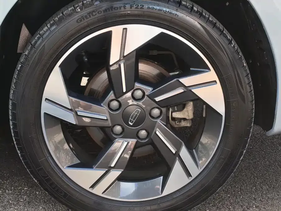 Geely Emgrand L HiP 2022 1.5TD-DHT Pro 100KM Super Rui — Фото автомобиля 26