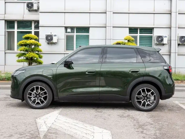 Leapmotor A10 — Фото автомобиля 6