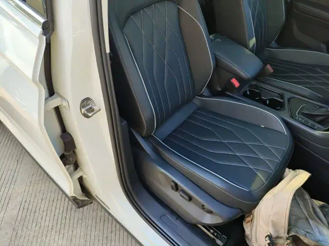 Volkswagen Tiguan L — Фото автомобиля 24