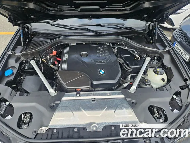 BMW X4 xDrive20i Individual — Фото автомобиля 12