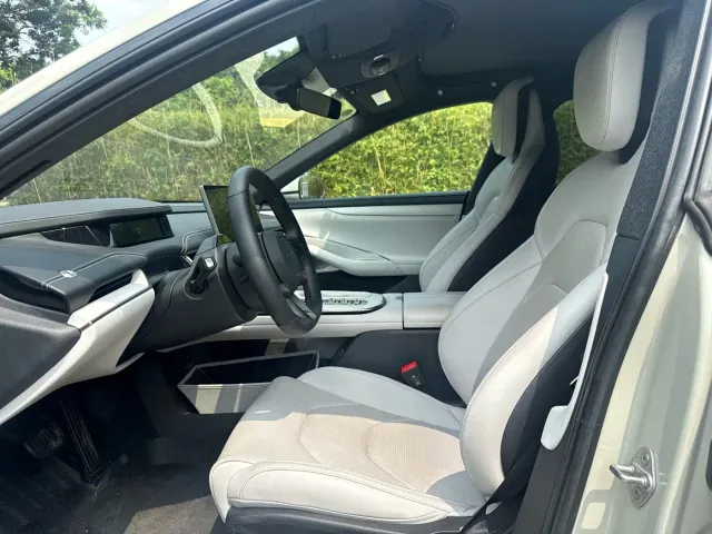 Xiaomi SU7 — Фото автомобиля 4