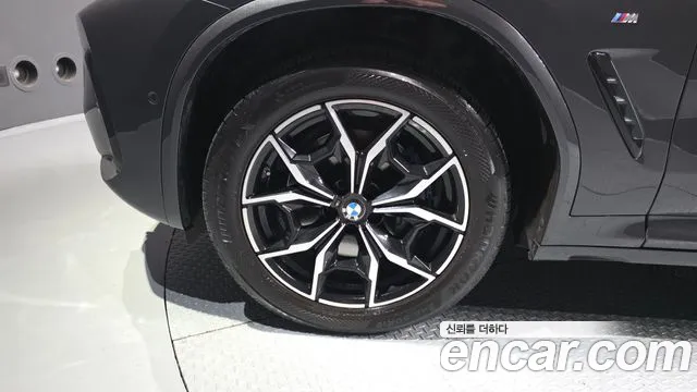 BMW X4 xDrive20i M Sport — Фото автомобиля 4