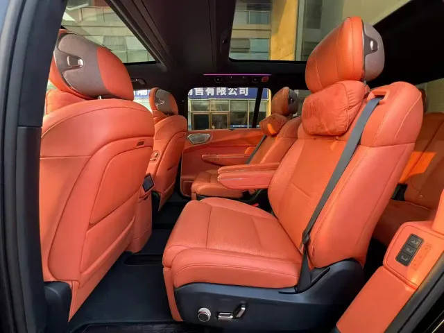 Lynk & Co 900 — Фото автомобиля 10