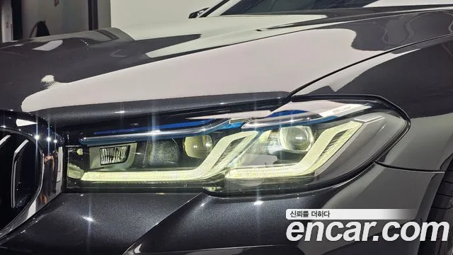 BMW 5-Series 5 серия (G30) — Фото автомобиля 20