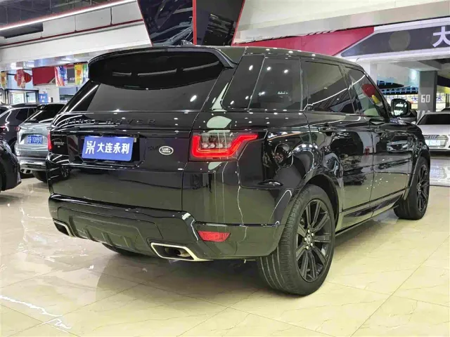 Land Rover Range Rover Sport — Фото автомобиля 14