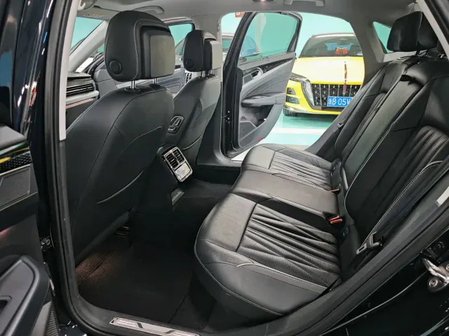 Volkswagen Passat — Фото автомобиля 13