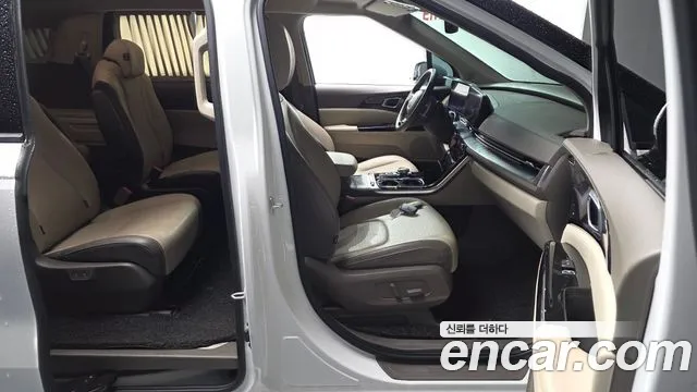 Kia Canival Carnival 4 поколение Бензин 9 мест Hi-Limousine — Фото автомобиля 5