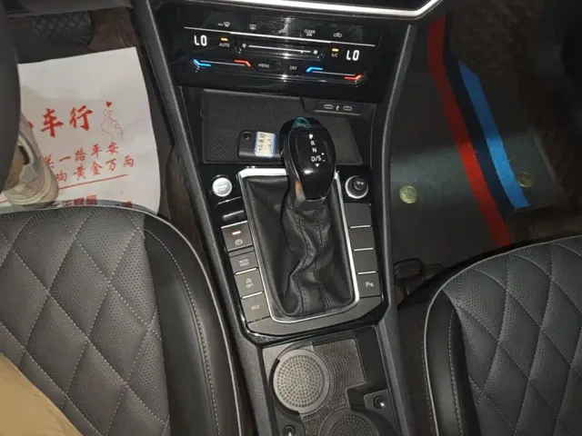 Volkswagen Sagitar — Фото автомобиля 13