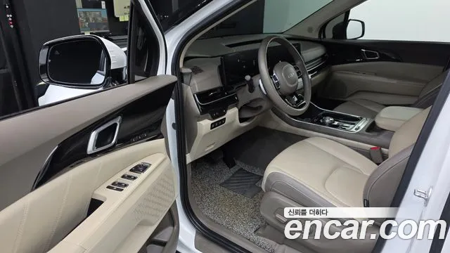 Kia Carnival Generation 4 — Фото автомобиля 10