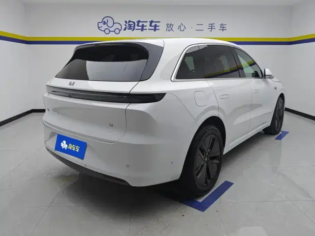 Li Auto L6 — Фото автомобиля 3