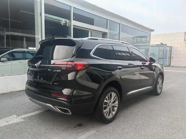 Buick Envision Plus — Фото автомобиля 4