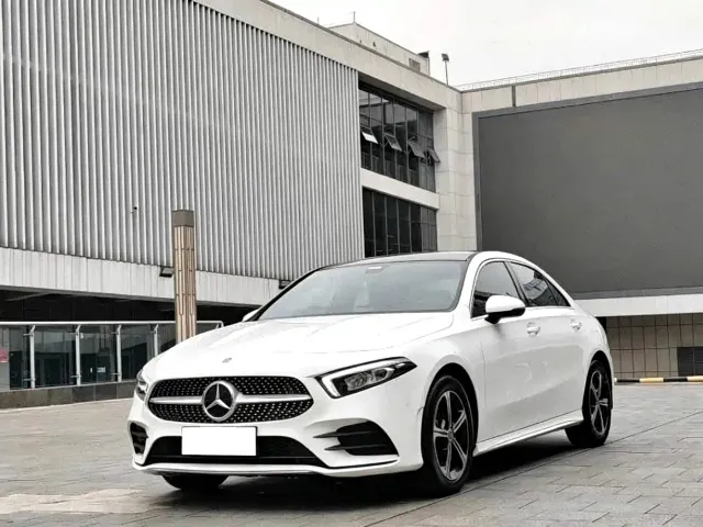 Фотография автомобиля — Mercedes-Benz A-Class
