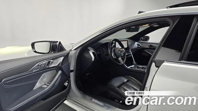 BMW 8 Series G15 — Фото автомобиля 10