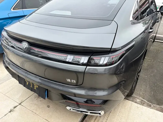 Changan Eado — Фото автомобиля 9