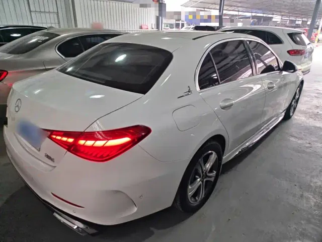Mercedes-Benz C-Class — Фото автомобиля 4