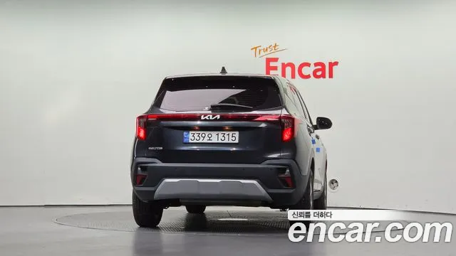 Kia Seltos New — Фото автомобиля 4